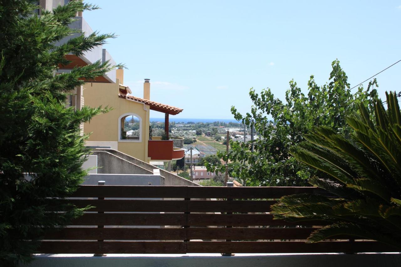 T&A Apartment,Near The Sea. Marathon  Ngoại thất bức ảnh