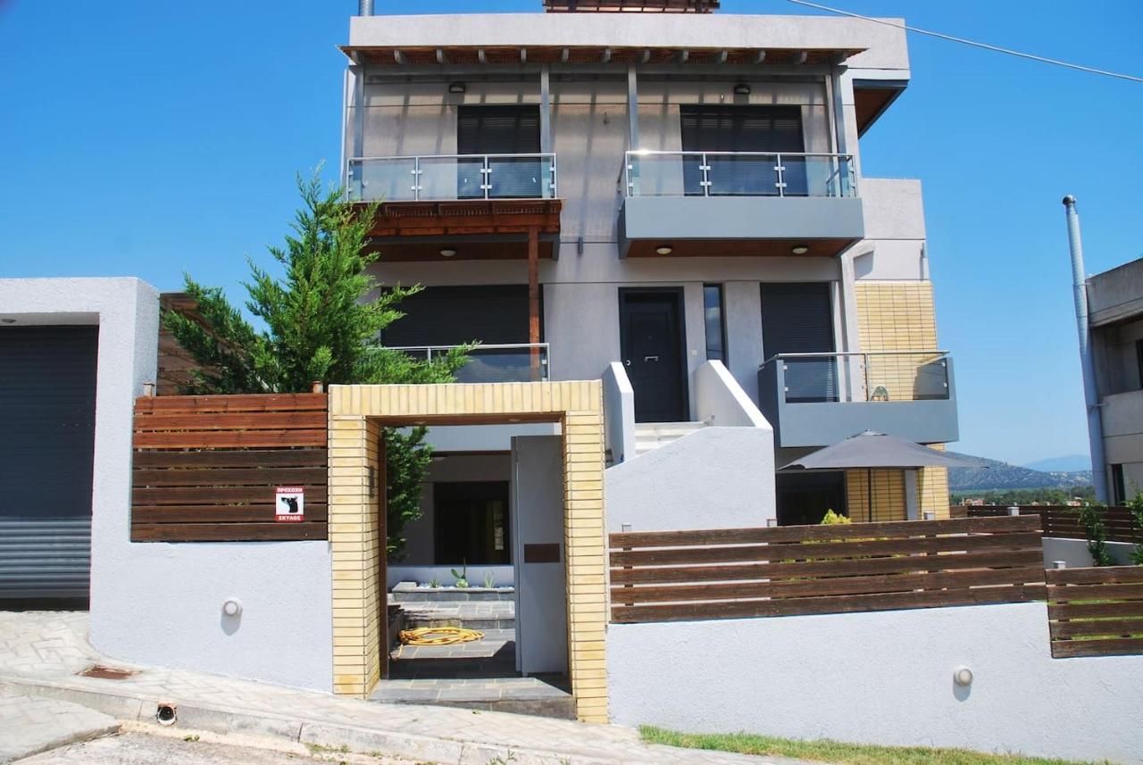 T&A Apartment,Near The Sea. Marathon  Ngoại thất bức ảnh